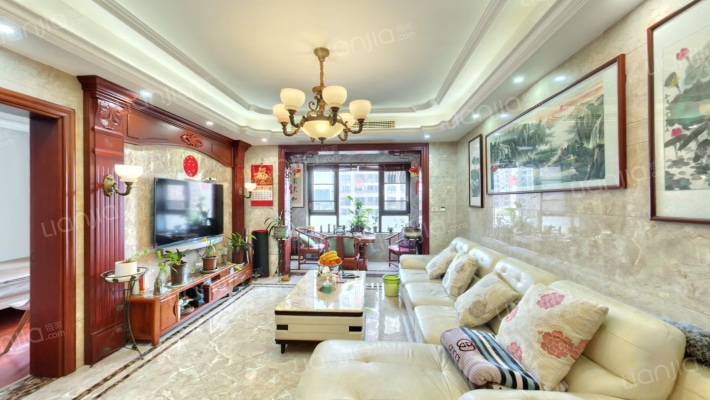 泰悦府二手房实景图