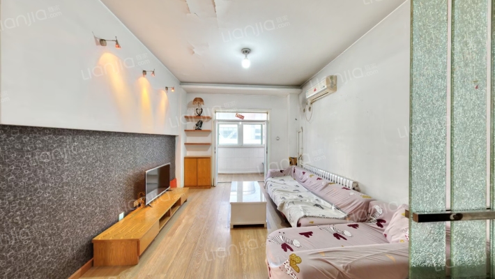 糖酒宿舍二手房实景图