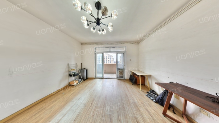 心泊兰花苑二手房实景图