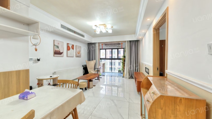 长投绿城兰园二手房实景图