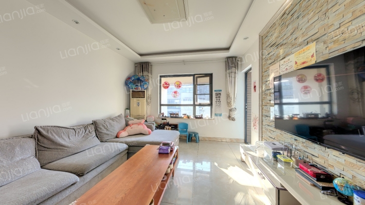 青年城二手房实景图