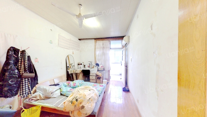 霍邱路182号二手房实景图