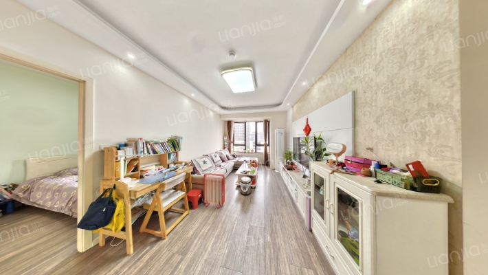 保利花半里蔷薇园二手房实景图