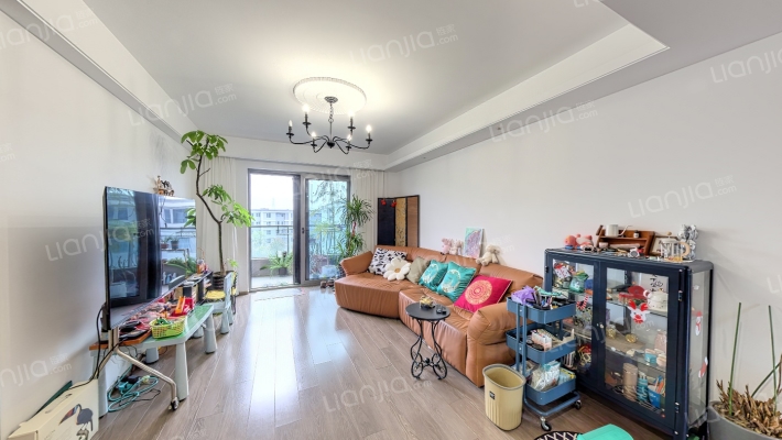 香岸云栖燕庐二手房实景图