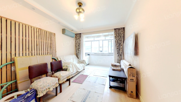 巴士小区二手房实景图