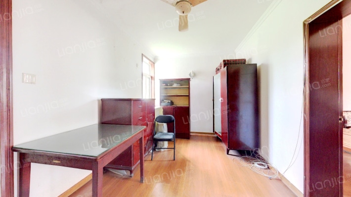 梅岭小区二手房实景图