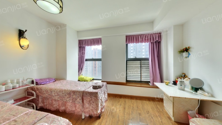 长航蓝晶国际二手房实景图