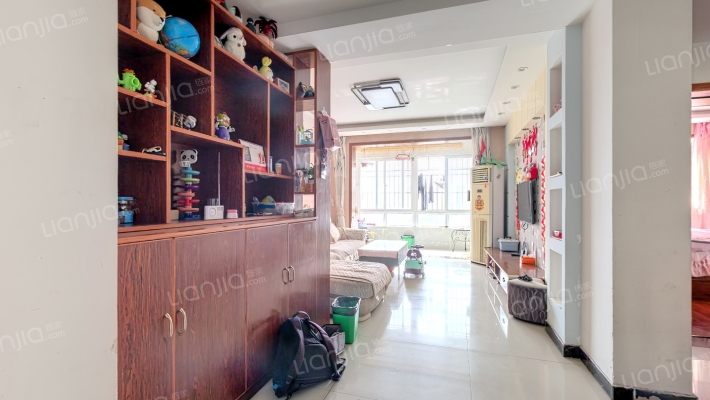 维多莉雅花苑二手房实景图