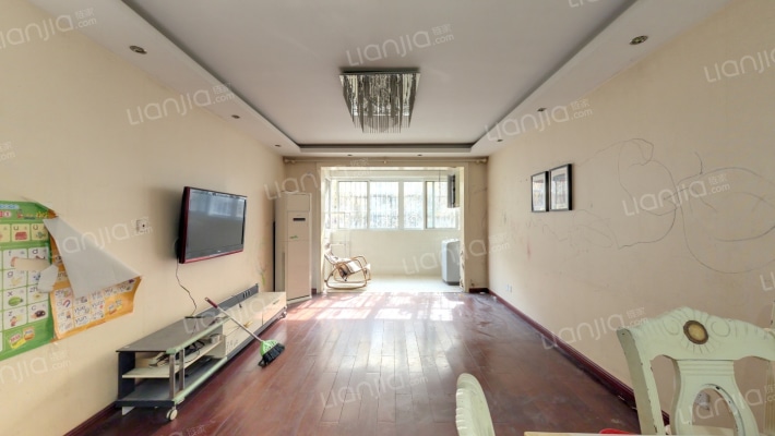 新南家园二手房实景图