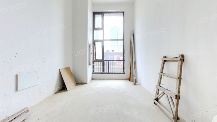 华发沁庭二手房实景图