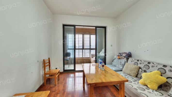 保利城一期二手房实景图