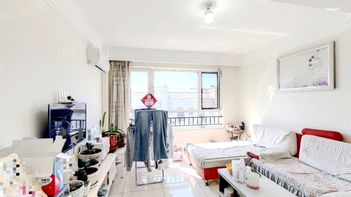 保利罗兰A3区二手房实景图