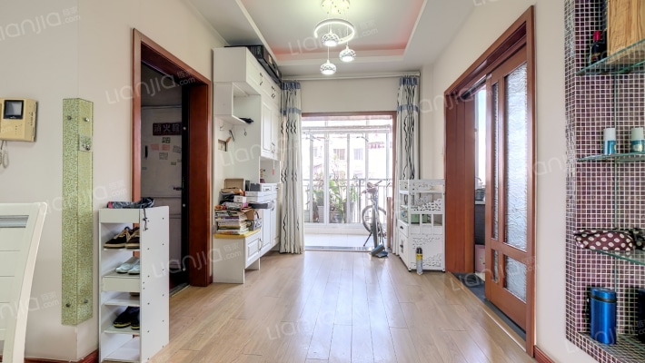 彩虹星座二手房实景图