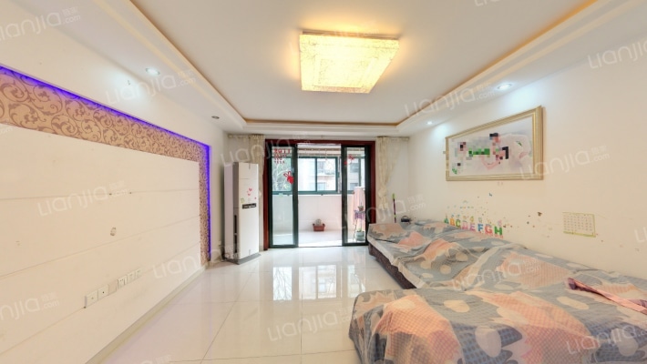 恒美山庄二手房实景图