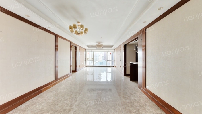 恒大广场二手房实景图