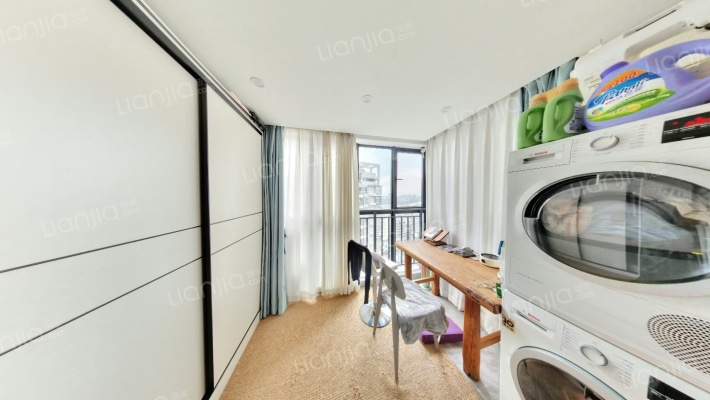 冠昌铂金时代二手房实景图