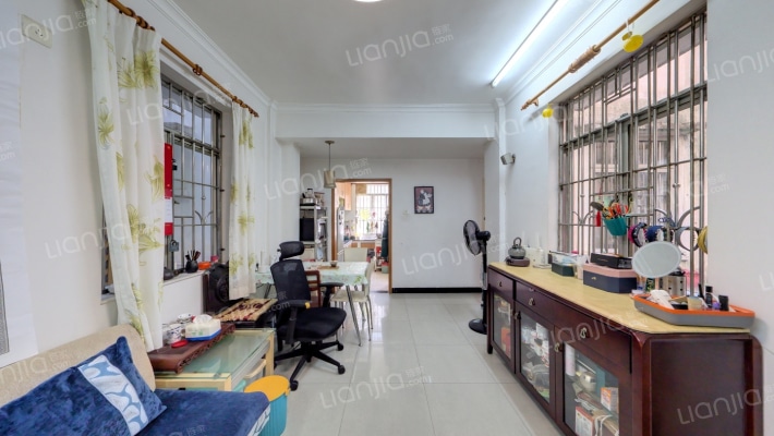 基立北街四航局宿舍二手房实景图