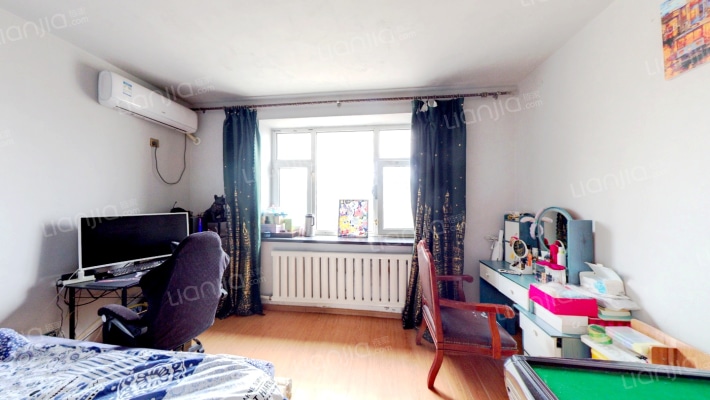 轻铁湖西花园二手房实景图