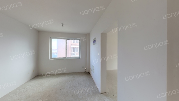 兴飞花苑二手房实景图