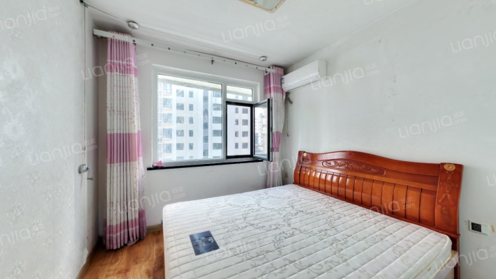 御花园二手房实景图