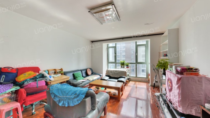 海纳尊邸二手房实景图