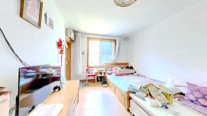 花园里二手房实景图