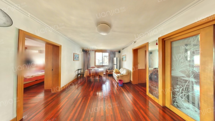 湖滨路686号二手房实景图