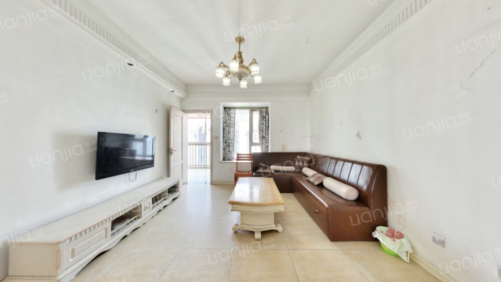 水岸华庭二手房实景图