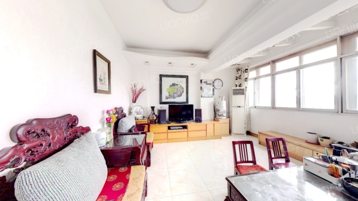 江畔新城二手房实景图