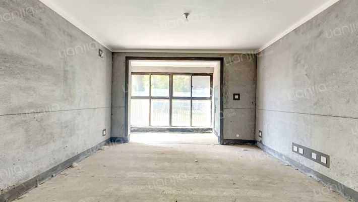 建业公园里二手房实景图