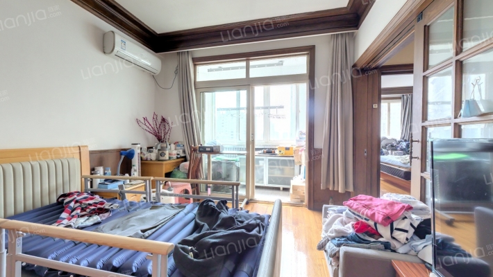 公信绿地大楼二手房实景图