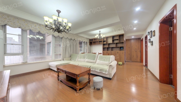 融创南湖逸家二手房实景图