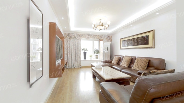 东郊小镇第六街区二手房实景图