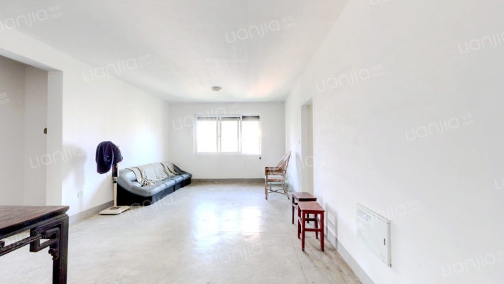 爱国花苑二手房实景图