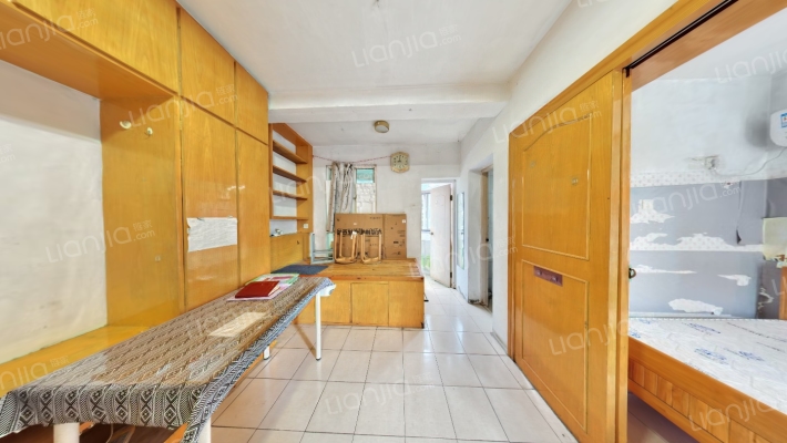 雁鸣山庄二手房实景图