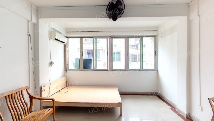 新岗栏东大院二手房实景图