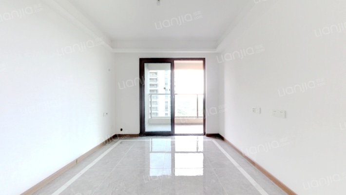 湖境天著二手房实景图