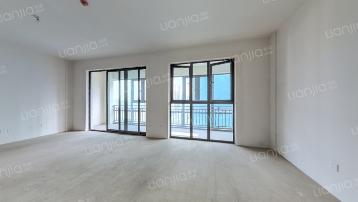 天府公园未来城星幕南区二手房实景图