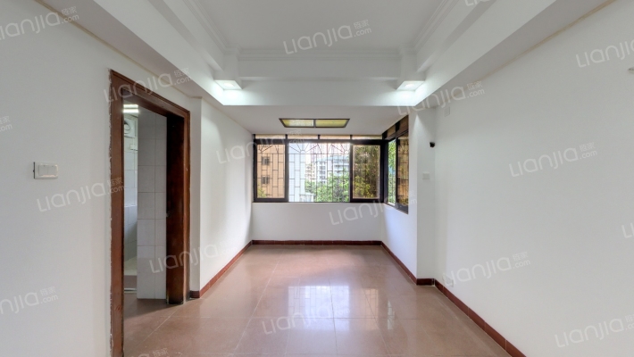 东晓花苑二手房实景图