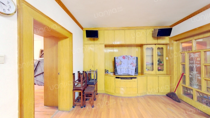 后龙船浜小区二手房实景图