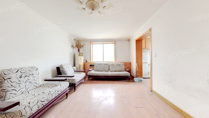 鹤鸣小区二手房实景图