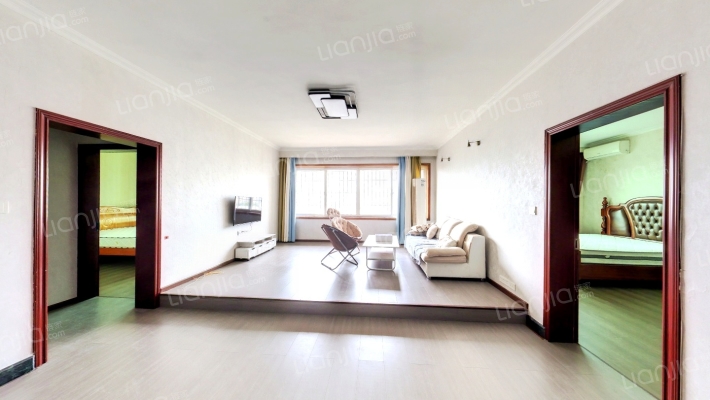 巴蜀综合楼二手房实景图