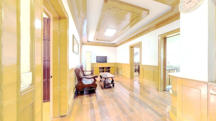 东泉新村二手房实景图