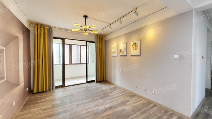 王大郢家园沁苑二手房实景图