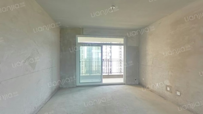 港润嘉园A区二手房实景图