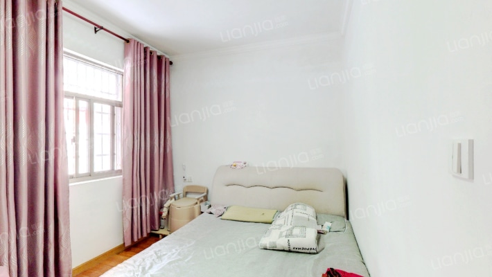 镇东新村二手房实景图