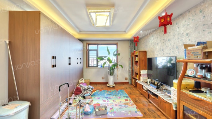 中央公园A区二手房实景图