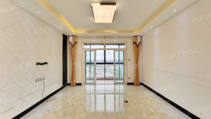 汉口湖畔二手房实景图