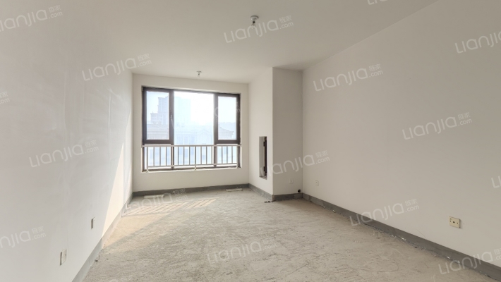 鸿坤南北通透两居室，前边无遮挡，楼层位置好-客厅