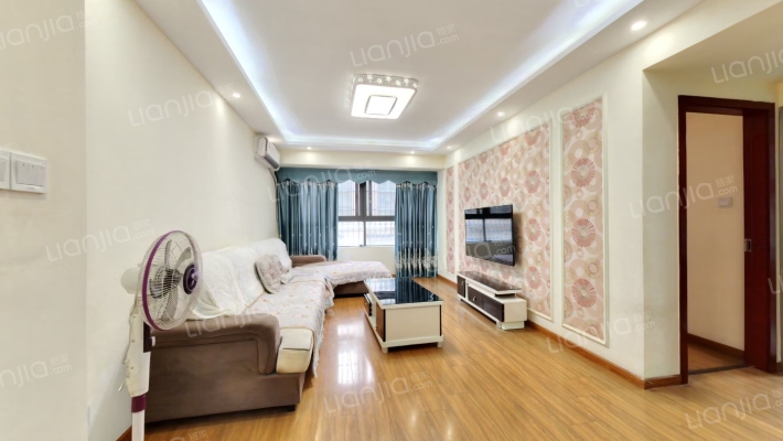 和信天骄府二手房实景图